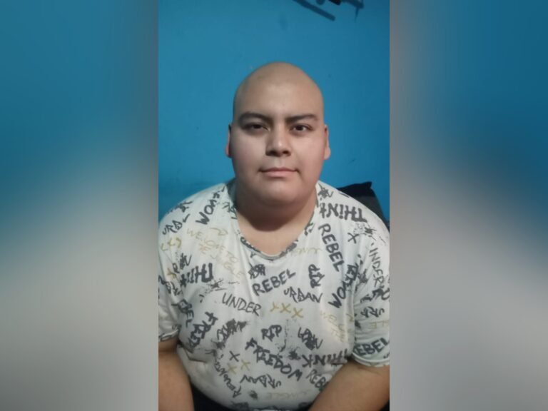 Tienen que hacerle un trasplante de médula a su hijo y necesita juntar fondos para viajar a Buenos Aires