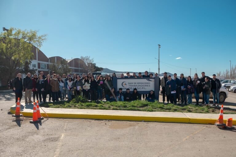 Escuelas Técnicas y Fundación Construyamos visitaron las instalaciones de la SCPL