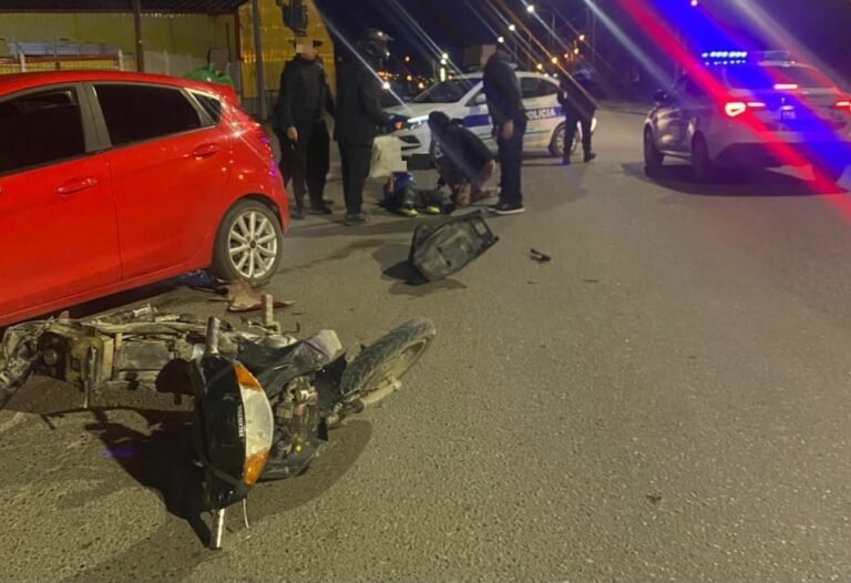 Un menor resultó herido en un choque y debió ser trasladado al Hospital Regional