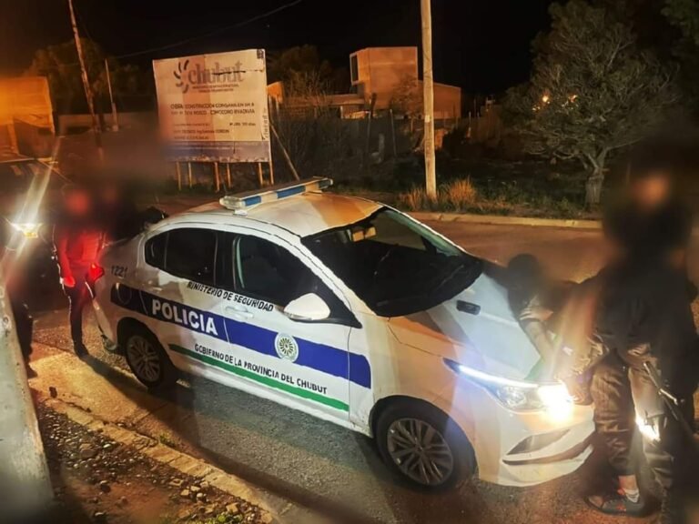 Amenazaron con un arma de fuego a un joven y le robaron sus pertenencias