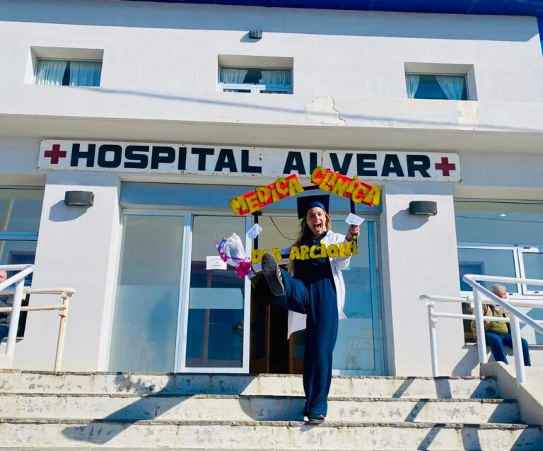 Por primera vez, se recibió una residente de Clínica Médica en el Hospital Alvear