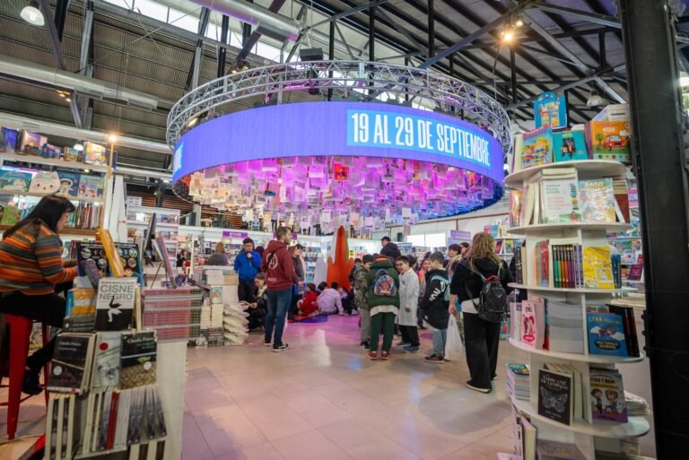 Peralta: “Esta Feria del Libro es necesaria porque la cultura es la llave para la educación”