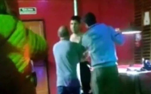 Un comisario de Alto Río Senguer se peleó en un bar y fue destituido de su cargo