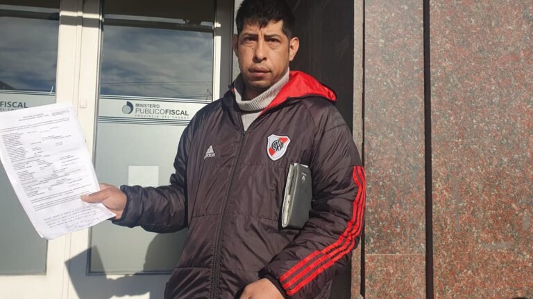 Denuncia que gitanos le robaron su vehículo, le archivaron la causa y amenaza con encadenarse en Fiscalía si no le dan respuestas