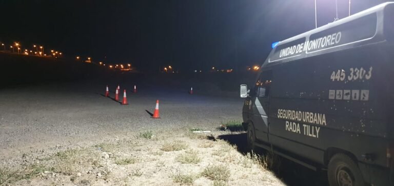 Quiso evadir un control policial y descubrieron que llevaba envoltorios con marihuana