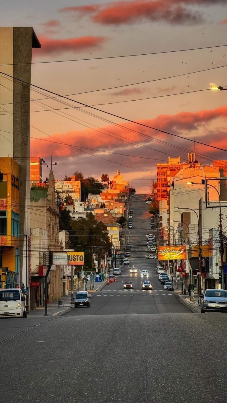 Sábado con cielo mayormente nublado y leve aumento de la temperatura