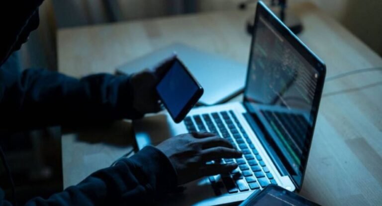 Un comodorense irá a juicio por ser parte de una red de “sextorsión” liderada por presos