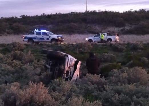  Se le cruzó un zorro, intentó esquivarlo y volcó