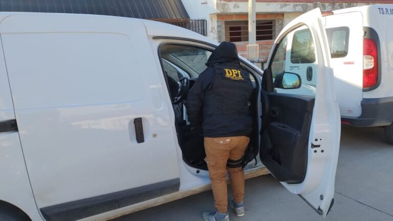 Fue a reclamar una deuda y disparó varias veces contra una casa