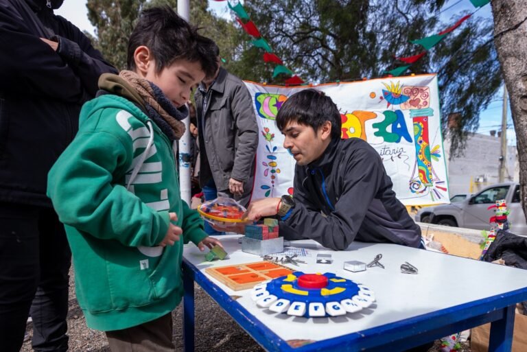Festejo por los 40 años de la creación del espacio comunitario Evita