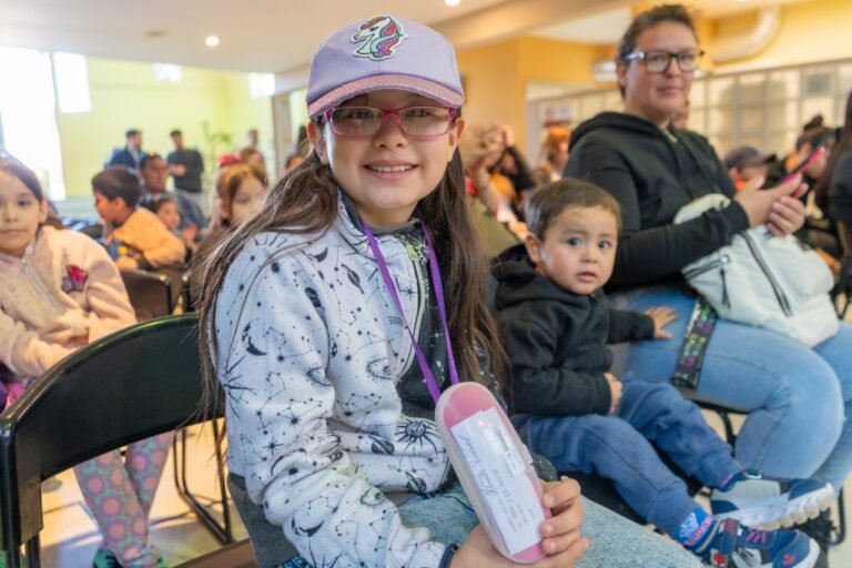 El programa Mirándonos superó los 430 pares de lentes entregados durante 2024