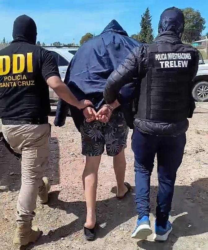 La Policía del Chubut detuvo a tres sujetos por un robo agravado en Caleta Olivia