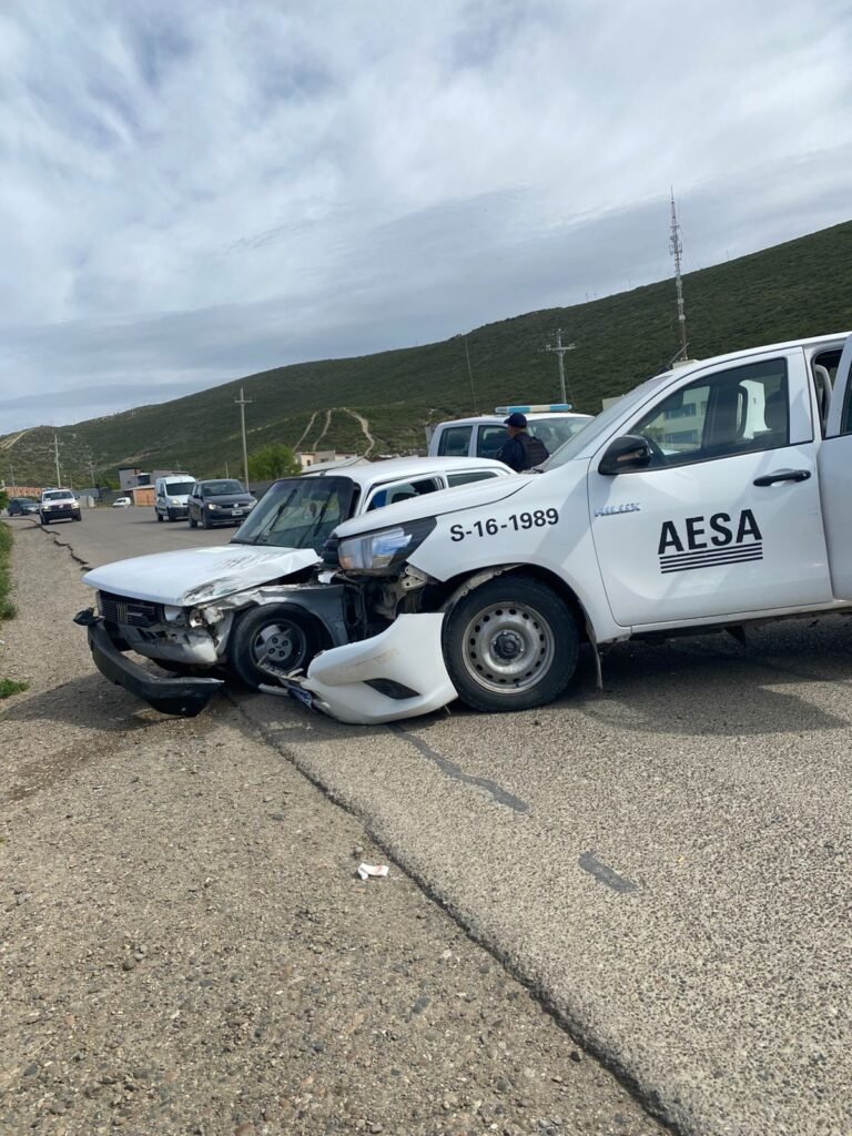 Manejaba en estado de ebriedad y chocó contra una camioneta 