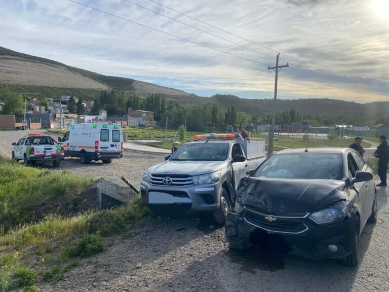 Un hombre resultó herido tras chocar en el camino Roque González