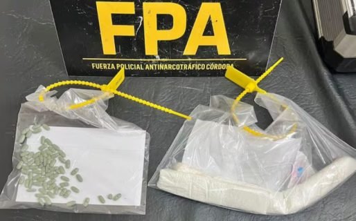 Quiso entrar a una cárcel con 365 dosis de cocaína pegadas al cuerpo de su hija de 8 años