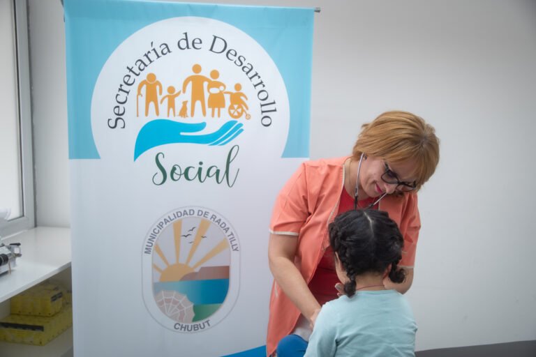 Rada Tilly se suma a la campaña de vacunación contra contra la Poliomielitis