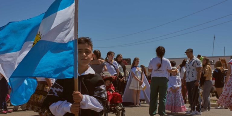 Convocan a artistas que quieran participar del Desfile del Día de la Tradición en Ciudadela
