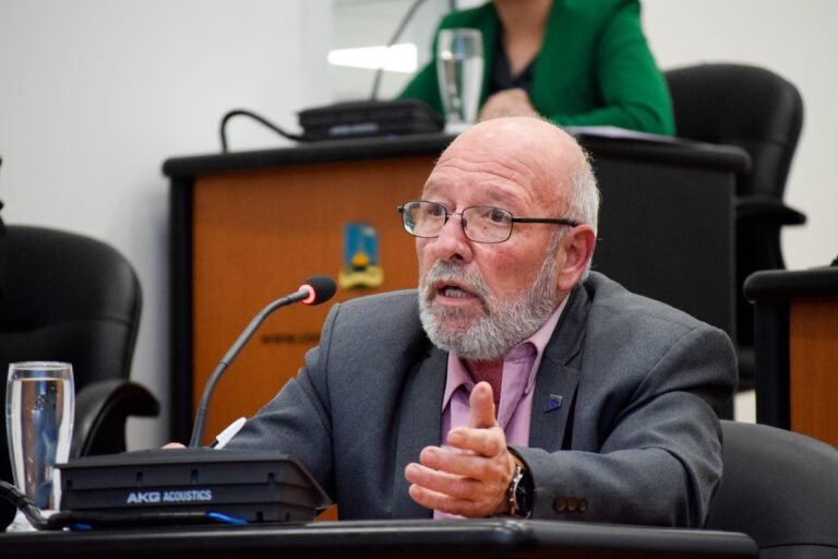 “Queremos saber dónde van a reubicar el terreno para el hospital Materno Infantil”