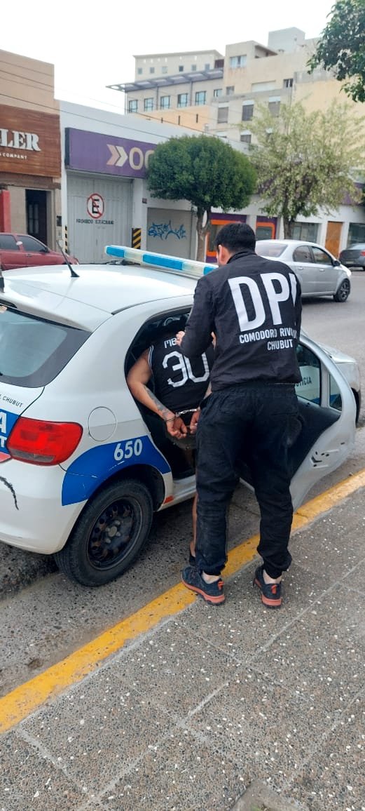 Encontraron en Comodoro a un hombre que era buscado en Trevelin por un robo