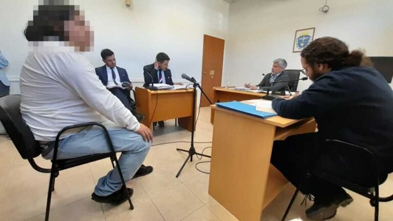 Amenazó con un arma, le robó sus pertenencias a un Uber y quedó en prisión preventiva