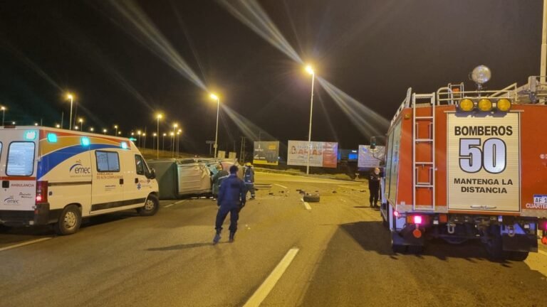 Un joven resultó herido tras volcar en la rotonda de ruta 3 y 26