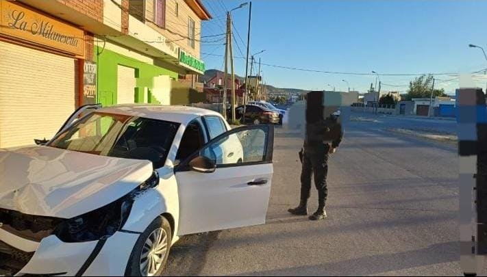 Un hombre fue trasladado al hospital tras un fuerte choque en el Juan XXIII