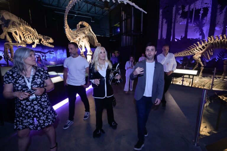 Torres anunció la ampliación del Área Natural Protegida Punta Tombo y la creación de una Fiscalía Ambiental