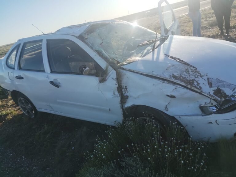 Manejaba borracho, se quedó dormido y volcó en la Ruta 26