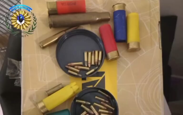 Realizaron allanamientos y secuestraron una gran cantidad de armas por el homicidio de Barría