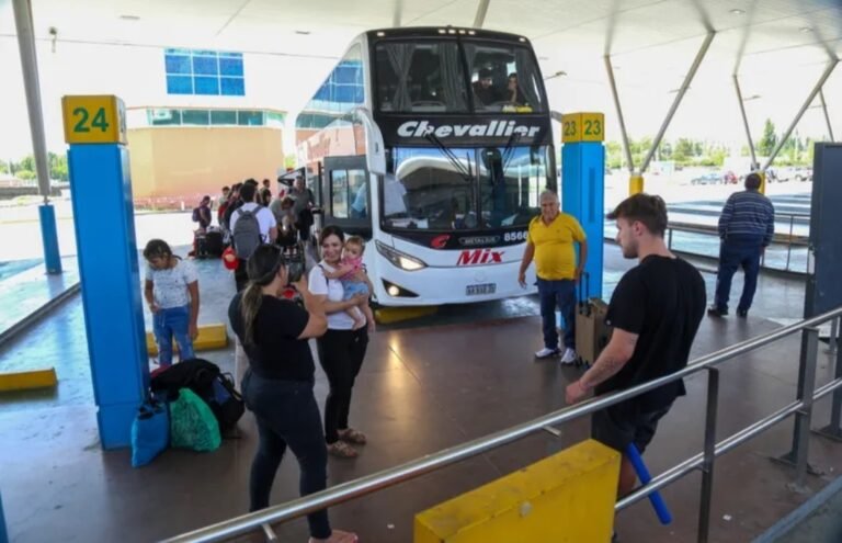 La Justicia ordenó que las empresas de transporte cumplan con pasajes gratis para personas con discapacidad