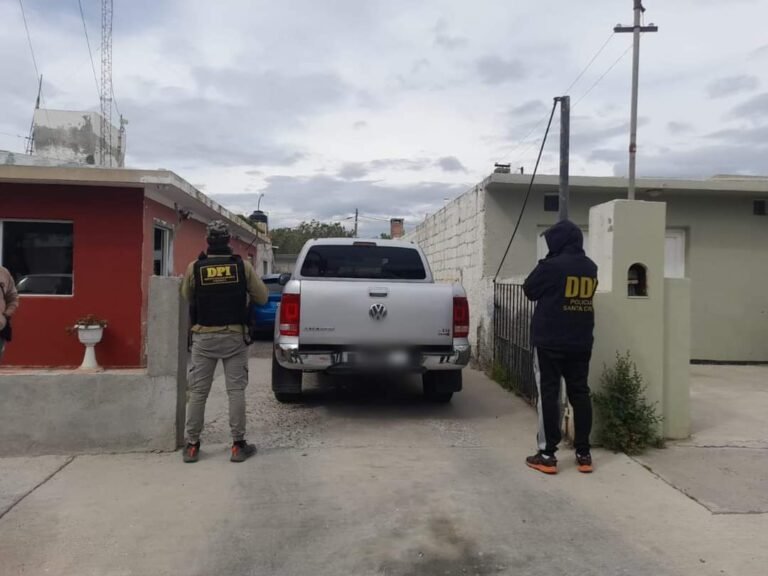 Realizaron importantes allanamientos y desbarataron una red de extorsión