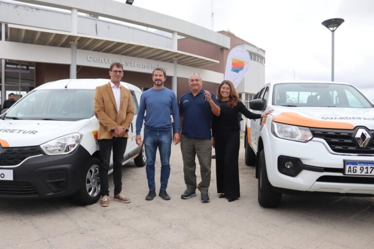 Provincia entregó vehículos cero kilómetro para Punta Tombo