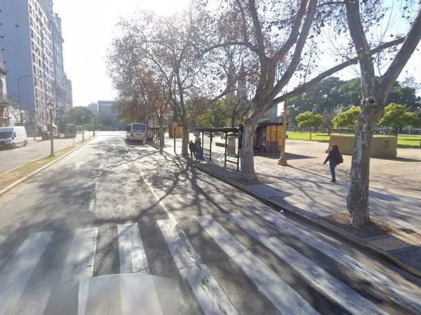Intentaron secuestrar a una nena de 9 años que esperaba el colectivo junto a su mamá