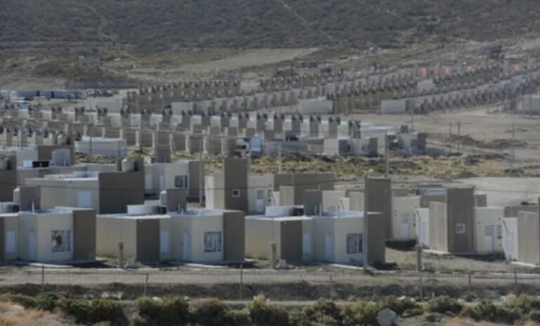 Irán a juicio contra el IPV por daños en viviendas y aumento desmedido de cuotas