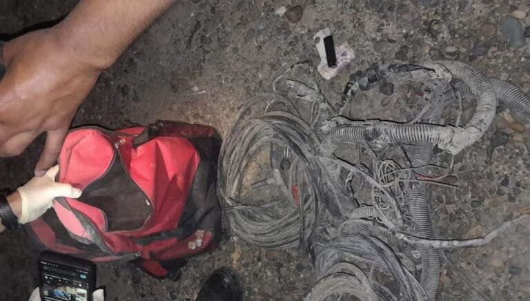 Intentó robar cables, prendió fuego un camión y terminó preso