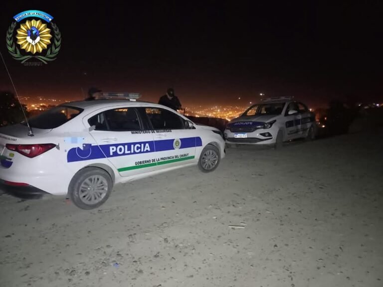 Apedreó y amenazó a vecinos con quemarle sus viviendas