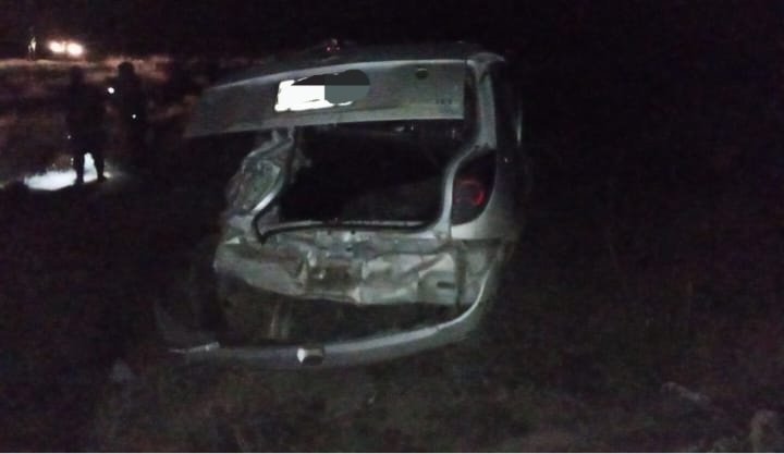 Hizo una mala maniobra, volcó y debió ser trasladado al hospital