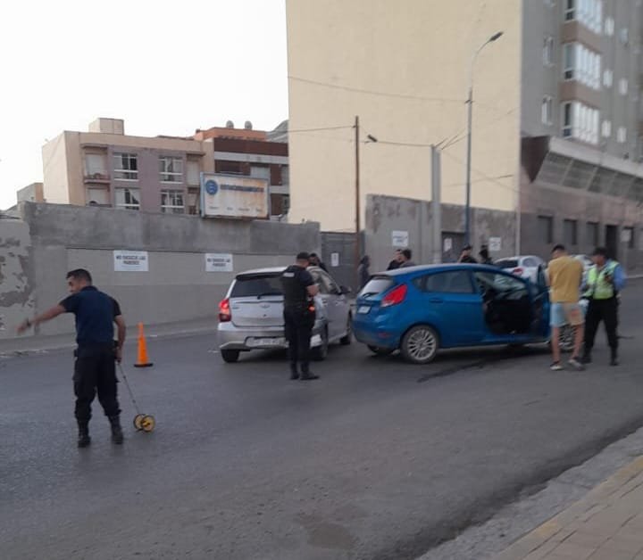 Un menor de 12 años resultó herido en un fuerte choque en cadena