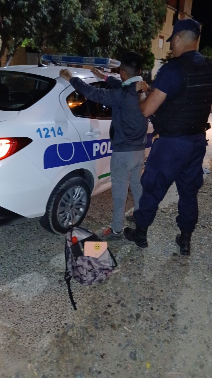 Dueño sorprendió a un joven de 18 años en su domicilio