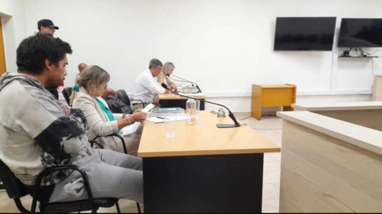 “Se van de la plaza o los prendo fuego”: Más detalles del juicio al pirómano de Rada Tilly