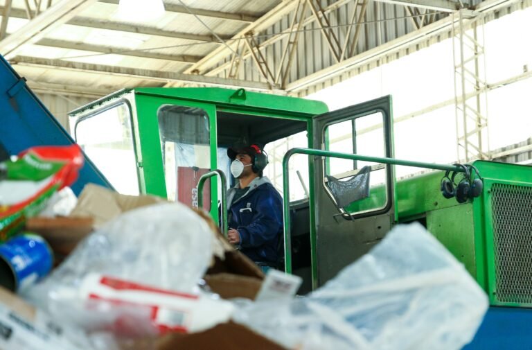 Urbana cierra el año con la recertificación de Normas ISO