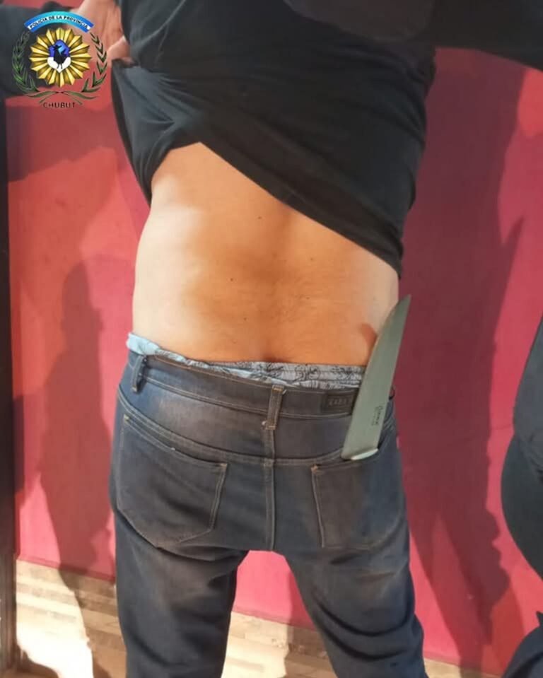 Un carnicero amenazó a su ex jefa por una deuda