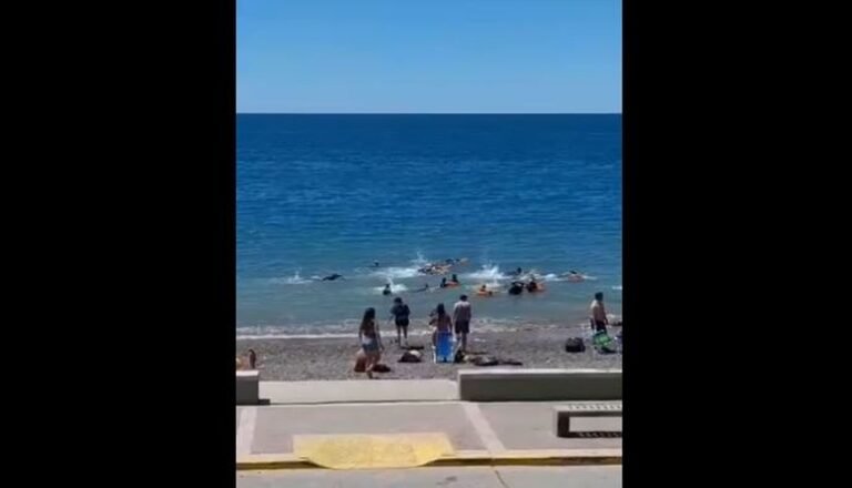 Las familias disfrutan de la Costanera