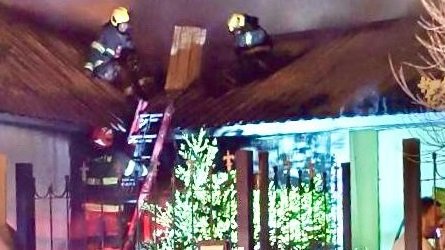 Dormían y se les prendió fuego la casa: una mujer debió ser hospitalizada