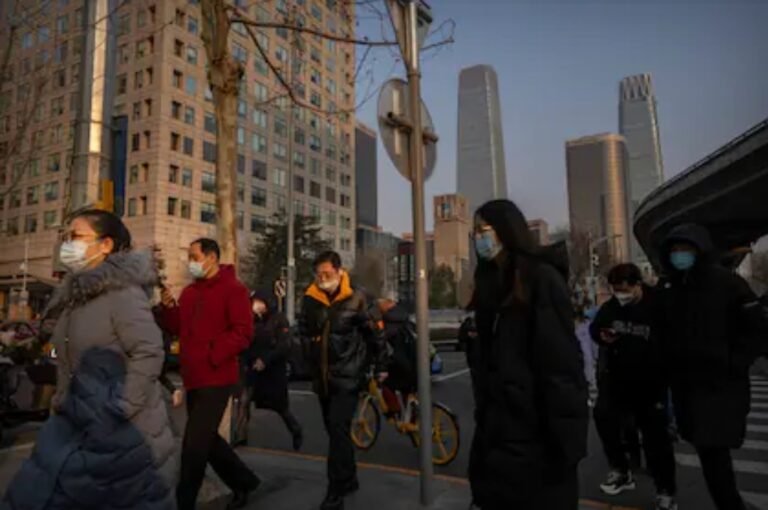 Qué es el HMPV, el virus respiratorio que disparó la alerta en China