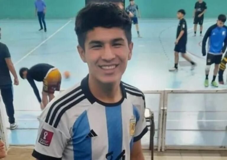 De viaje de egresados a luchar contra la leucemia: la historia de Ezequiel
