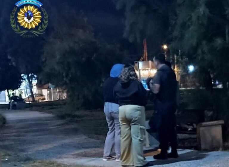 Fue a comprar marihuana a una plaza y la policía lo vio
