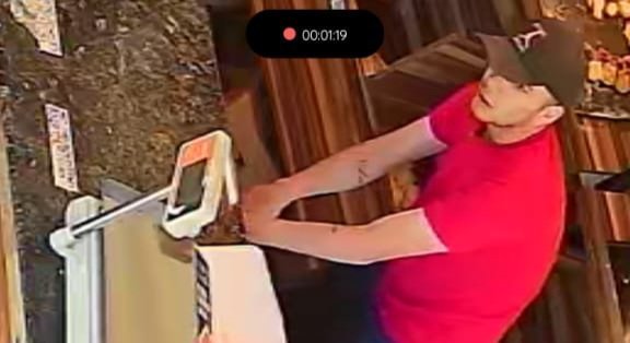 Delincuentes golpearon y asaltaron a una empleada de panadería