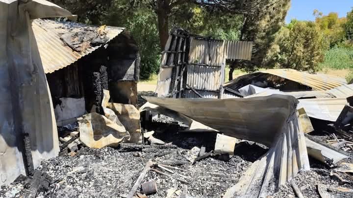 Perdió todo en un incendio y pide ayuda para reconstruir su casa 