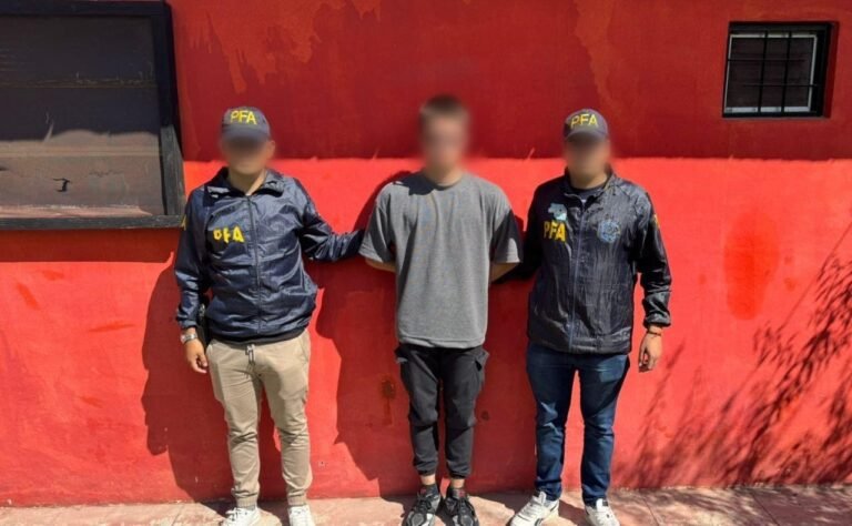 Detuvieron a una familia acusada de producir y comercializar material pornográfico infantil 